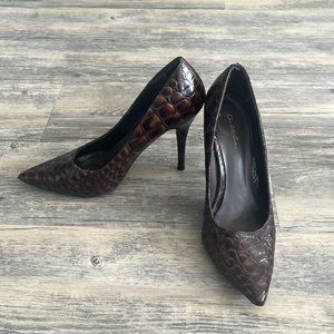 Size 8 Charlotte Russe snakeskin heels.